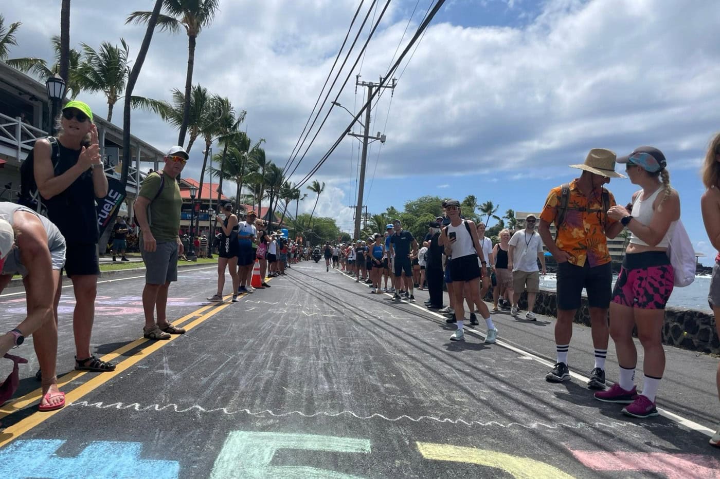 Gelaufen wird beim IRONMAN auf Hawaii auf dem Ali'i Drive